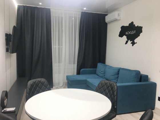 ЖК Севен, Дніпровська набережна, 20а  1-к з ремонтом. Київ