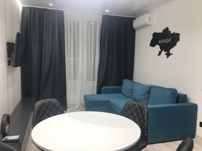 ЖК Севен, Дніпровська набережна, 20а  1-к з ремонтом. - фото 1