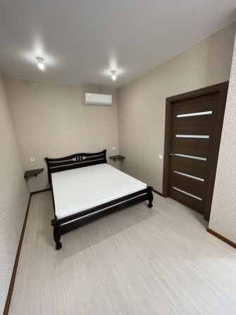 Аренда 2к квартиры в новострой ЖК Дельмар на Миронова,Мост-Сити,центр - фото 1