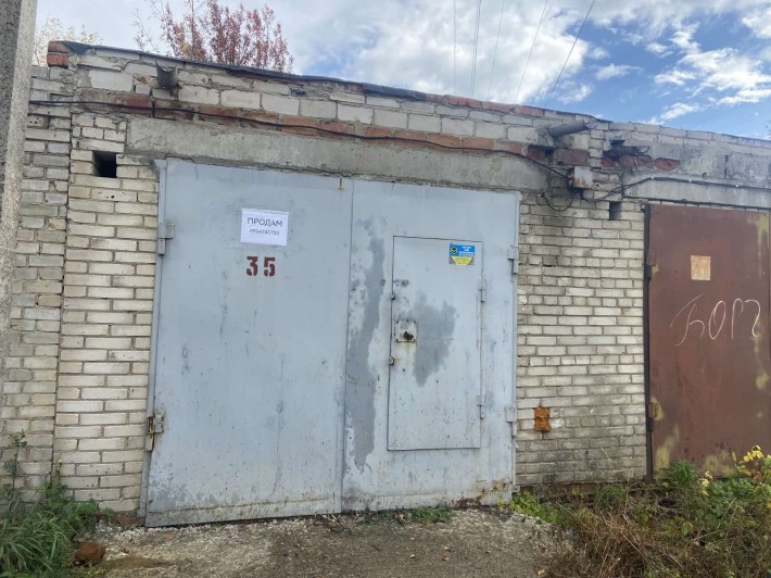 Гараж 3,6- 12 м на пр Перемоги - фото 1