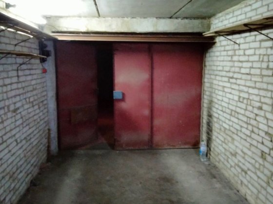 Продам гараж- бокс в кооперативе Автолюбитель 12-й мирорайон Суми