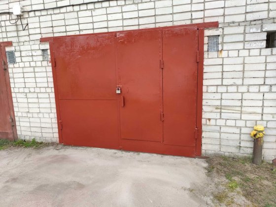 Продам гараж АК-45 р-н Роддому. Власник Чернигов