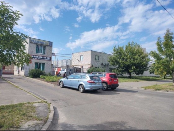 Продам гараж Київ Деснянський Радосинь Радунська 3 хозяїн власник Київ