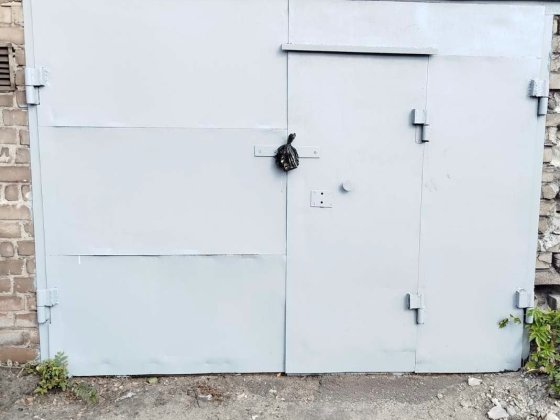 Продам капітальний гараж рн Південного шосе охорона,відеоспостереження