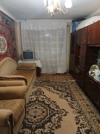 Сдам свою 2х комнатную,ул.Космонавтов угол ул.Ген.Петрова - фото 1