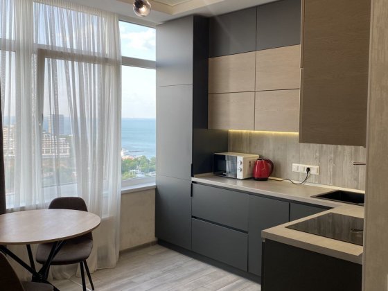 Сдам Стильную Евродвушку на Каманина с Видом на море . Одесса