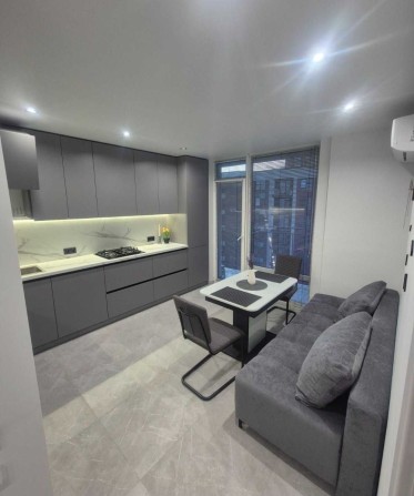 Оренда шикарної 1к кв кухня-студія та спальня ЖК Велика Британія - фото 1