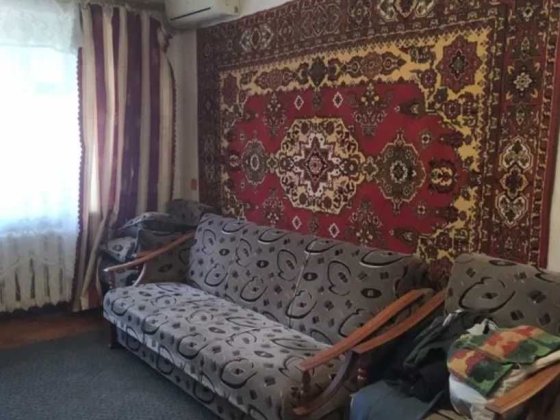 Сдается 3-х комн. квартира возле 9-й Горбольницы, 1 этаж