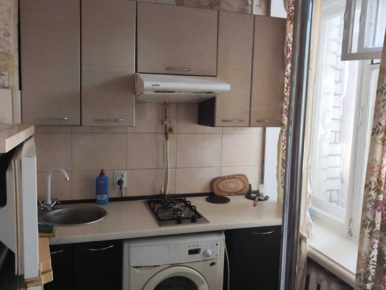 здам 1 кімн кв Ліски,1\9 цегла,ремонт,великий балкон,поруч ліс Николаев