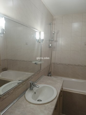 Аренда 2-х комн.кв. в Одессе, ул Тополева, низкий этаж, Газ! - фото 1