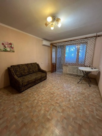 Аренда 1ком. 40м2. ул. Надежды Алексеенко,106 - фото 1