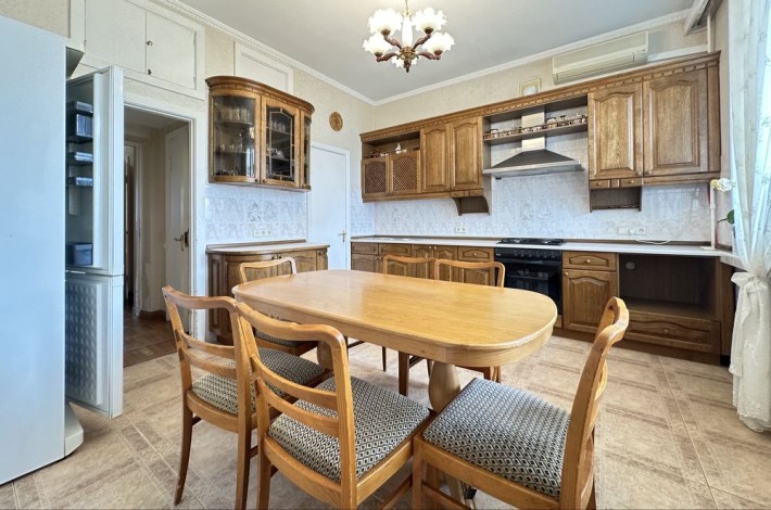 ЦЕНТР вул.П.Орлика Печерськ Велика 3-к квартира - фото 1