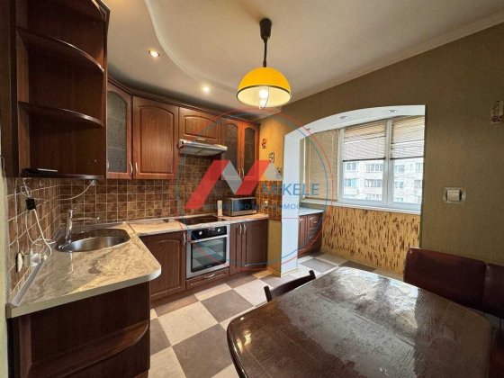 Без % 3 к. Княжий затон 7 метро Позняки Срібнокільська Урлівська Київ