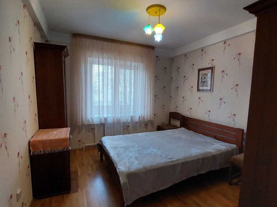 Оренда 2-к квартири на вул. Академіка Булаховського Київ