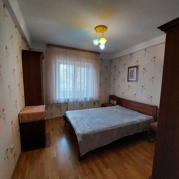 Оренда 2-к квартири на вул. Академіка Булаховського - фото 1