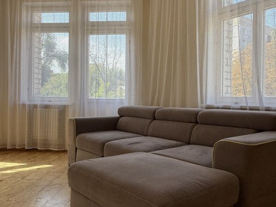 Исполкомовская 13 центр 4к квартира с парковкой закрытый двор Днепр