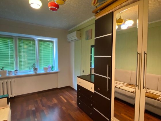 Двокімнатна, ремонт, вул. Шолуденка 6, КПІ Киев