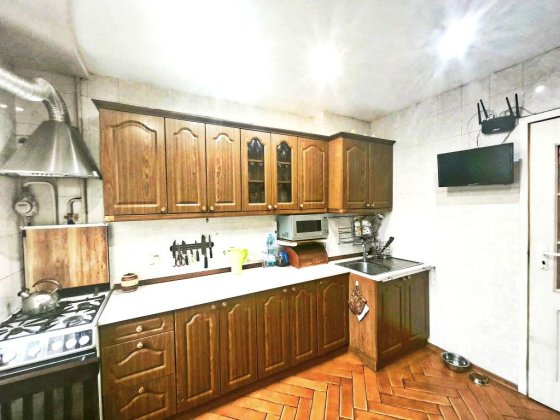 Оренда затишної 3 кім. квартири поруч з м. Політехнічний університет Київ