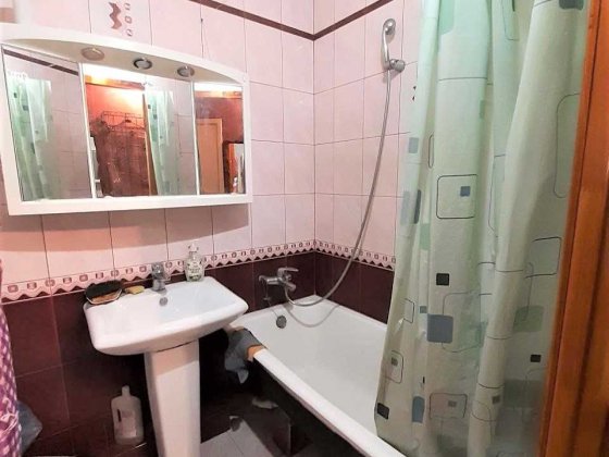 Покровский Метростроевская 1к.кв  7000, Варус АТБ, все необходимое Днепр