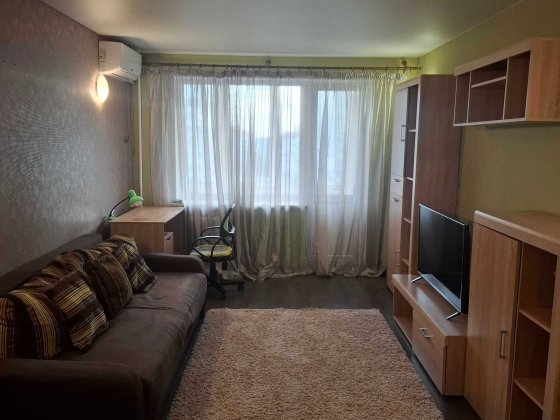 Сдам 2-х комнатную квартиру на ул. Робочая , 65 Днепр