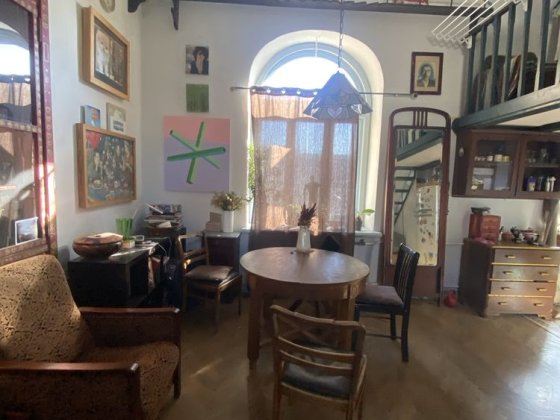 Здається в оренду триповерхова квартира у серці столиці, Софіївська 17 Київ