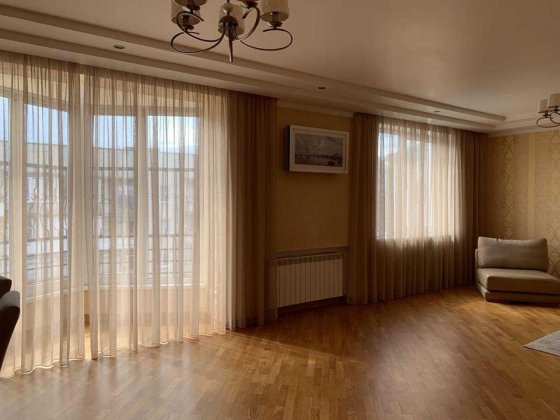 Оренда 4-кімнатної дворівневої квартири, вул. Скорини Франківський р-н Львів