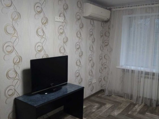 Розкішна однокімнатна квартира з новим ремонтом