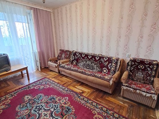 Оренда 2 кімнатної квартири р-н. пл. Фестивальна