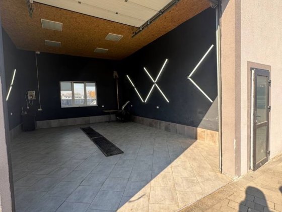 З дається в Оренду бокс під мийку Дрогобич