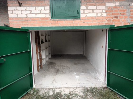 Здам гараж в цетрі Берестин