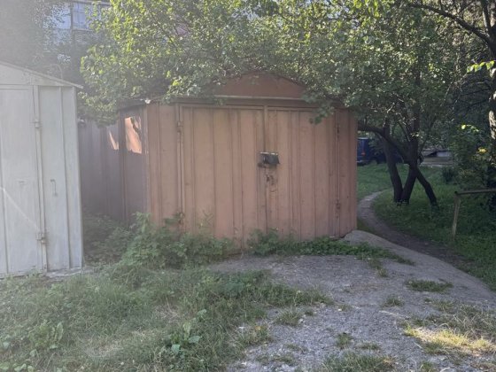 Здається гараж в ЦЕНТРІ по вулиці Садовій район Гідро