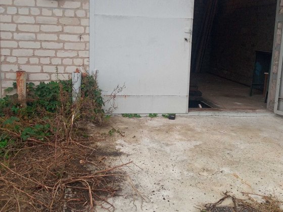 сдам капитальный гараж Славянск