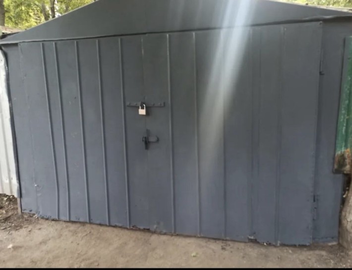 Гараж біля вокзалу - фото 1