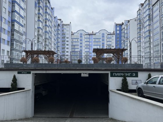 Оренда паркомісця Івано-Франківськ