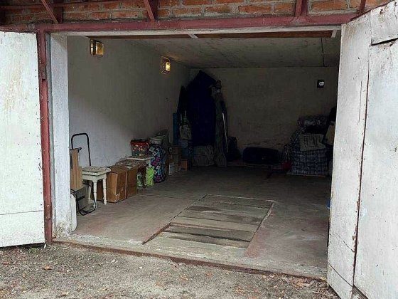 Сдам кирпичный гараж на масанах на длительный срок Чернігів