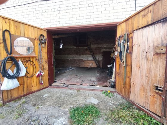 Подвійний високий гараж на двое воріт за епіцентром Чернігів