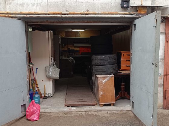 Продам гараж. Гаражний кооператив ГБК " Мостовик " Оболонський район Київ