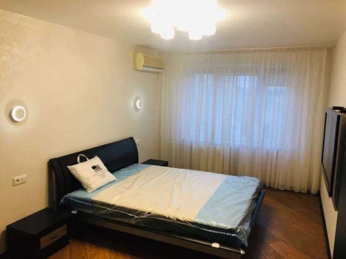 Оренда 1к квартири на просп. Володимира Івасюка - фото 1