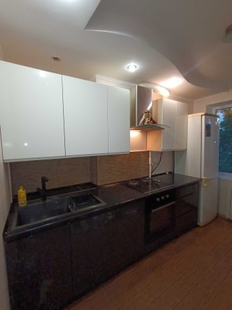 Сдаётся 2-комнатная квартира, ул. Набережная Перемоги, 60 - фото 1