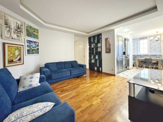 Простора Квартира Біля Метро Шулявська Київ