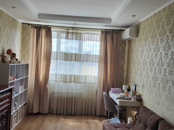 Оренда 2х комн. по вул.Наталії Ужвій 12  Подільський р-н Киев