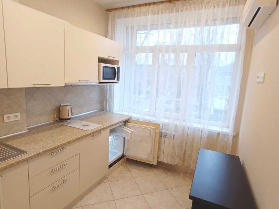 Сдам 1 кв., Пересыпский район, ул. Андриевского, ремонт, третий этаж! Одеса