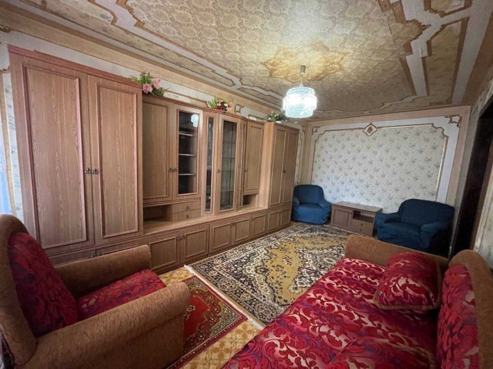 Сдам чистую уютную 2 к/к  в центре - фото 1