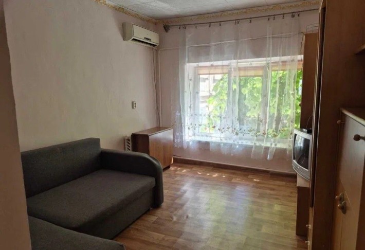 Сдам 2х комн квартиру в центре. - фото 1