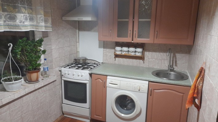 Сдам 3 квартиру м. Студенческая, Валентиновская 9 - фото 1