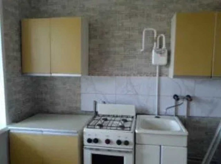 Военному! 1 к. квартира на Уральских казармах, есть мебель и техника - фото 1