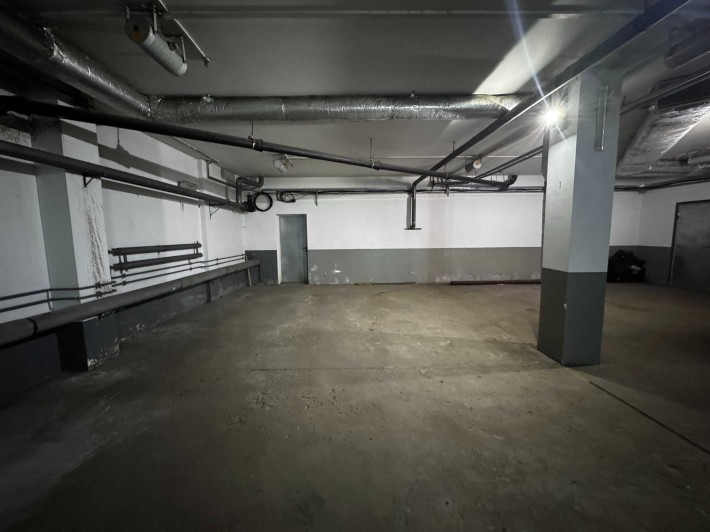 Оренда паркомісць в підземному паркінгу, БЦ  вул.Дмитрівська, 44А - фото 1