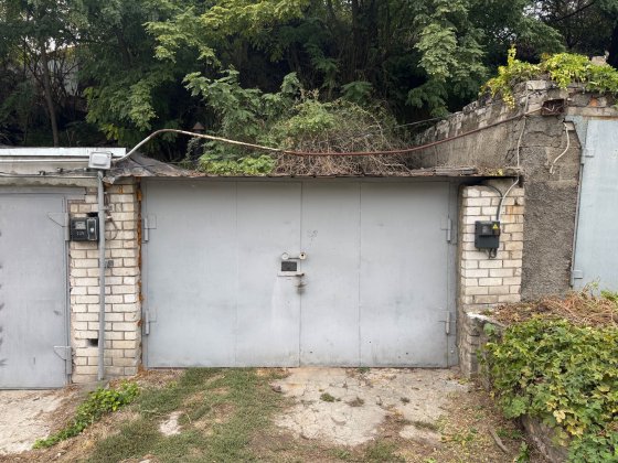 Сдам в аренду мет.гараж в ГК Биологический, Нагорка, Юр. Академия Днепр