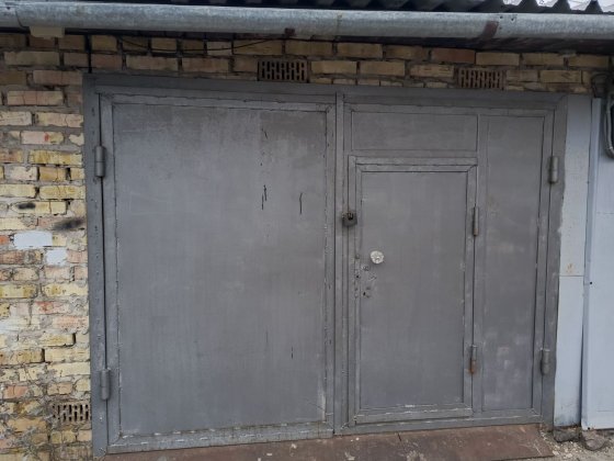 Здам цегляний гараж Киев