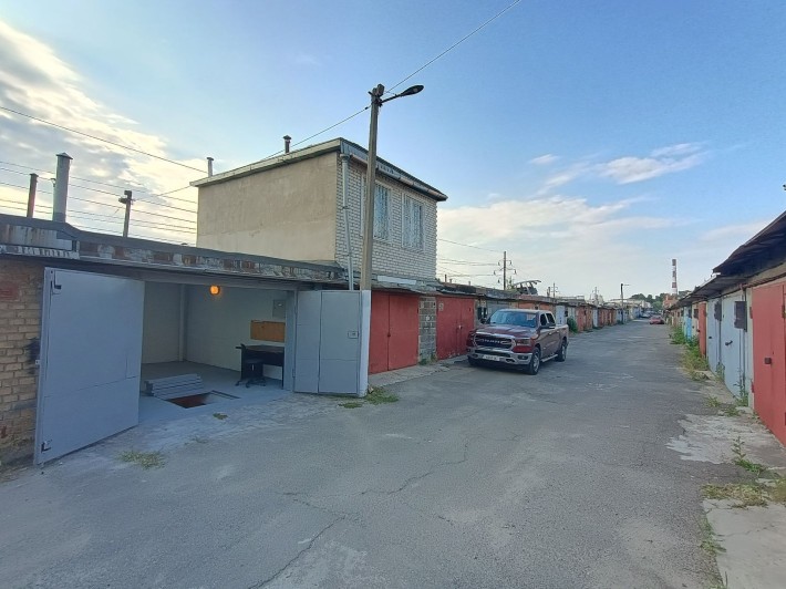 Гараж Пухівська 2 Воєнавто Асфальтов ряд 44квм з Підвалом - фото 1